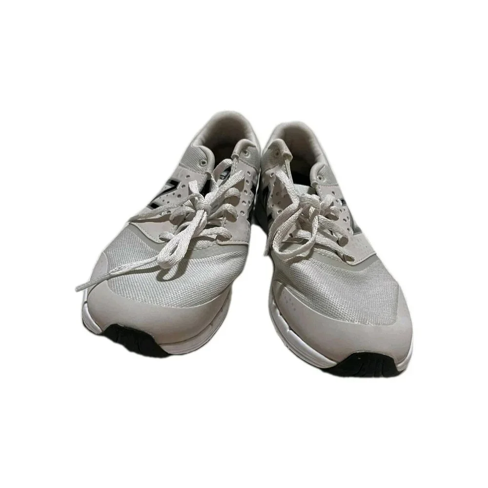 NWOT Kids New Balance CUSH Tennis Shoes Size 6 White Blue